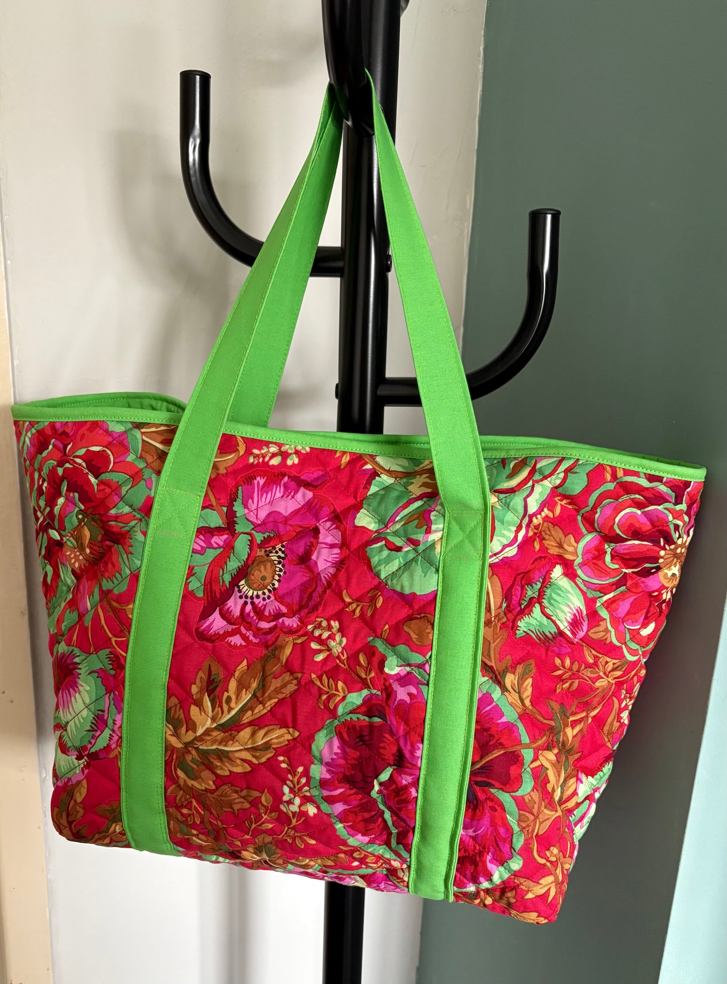 Dorothy's Rose Garden - Quilted Tote Bag