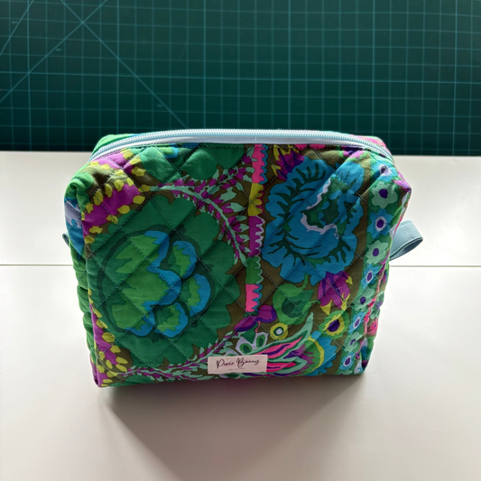 Flower Border Green Makeup Bag