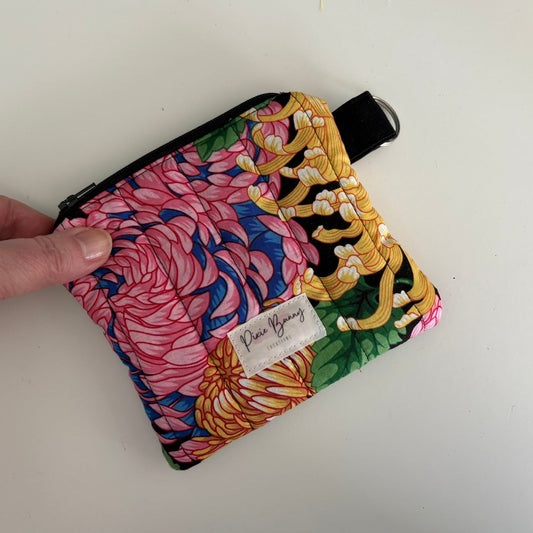 Japanese Chrysanthemum Black Multi Keychain Wallet