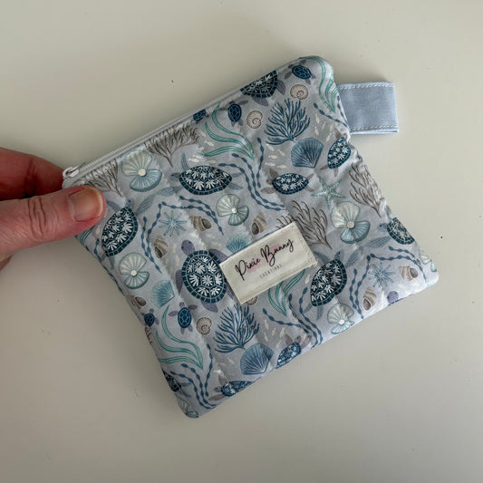 Sea Turtles Family Light Mist Keychain Wallet